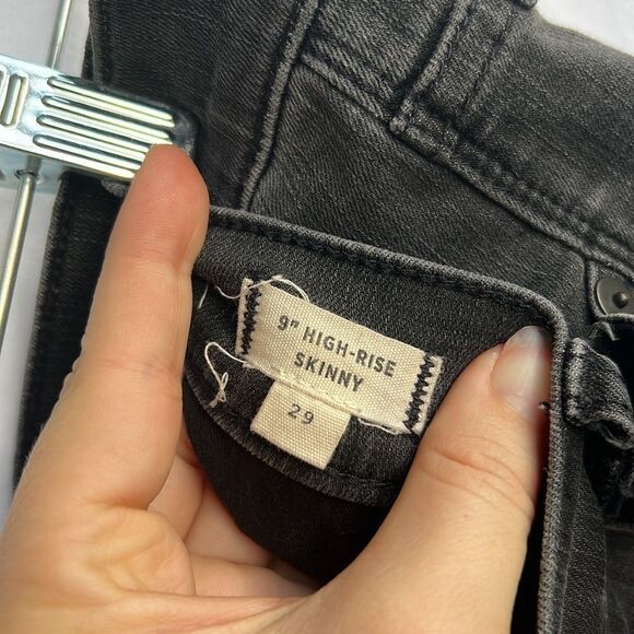 Madewell 9” High Rise Skinny Jeans Raw Hem size 29 - Picture 8 of 9